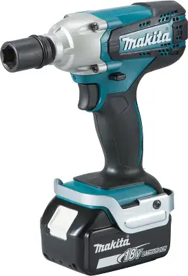 Гайковерт Makita DTW190RME аккум. патрон:квад.1/2" (кейс в комплекте)